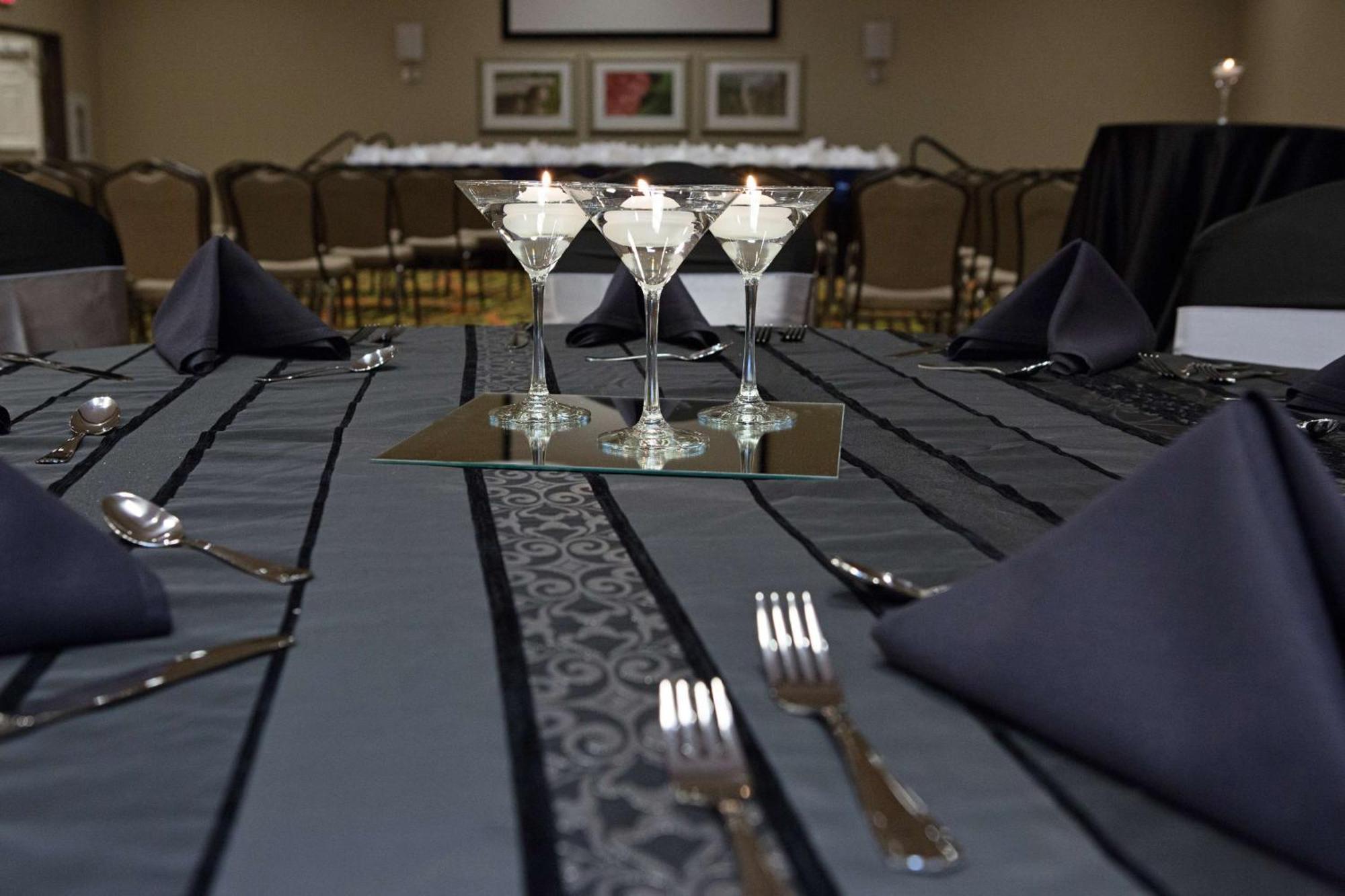 Hilton Garden Inn ווסט צ'סטר מראה חיצוני תמונה