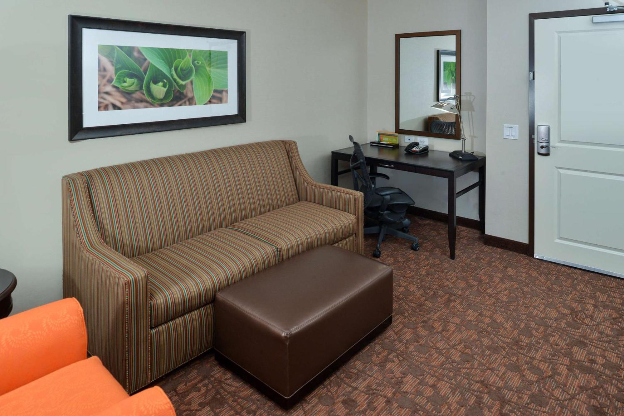 Hilton Garden Inn ווסט צ'סטר מראה חיצוני תמונה